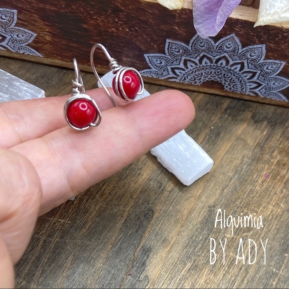Alquimia Silver and Red Earrings with Vibrant Design - Picture 2 of 3